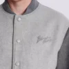 Varsity-Jacke aus Wolle und Kaschmir Varsity-Jacke aus Wolle und Kaschmir