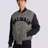 Varsity-Jacke mit Monogramm und Aufnähern Varsity-Jacke mit Monogramm und Aufnähern