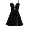 Verziertes Samtkleid mit Trägern Verziertes Samtkleid mit Trägern