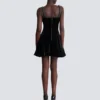 Verziertes Samtkleid mit Trägern Verziertes Samtkleid mit Trägern