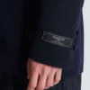 Wollblazer mit Kristallapplikation