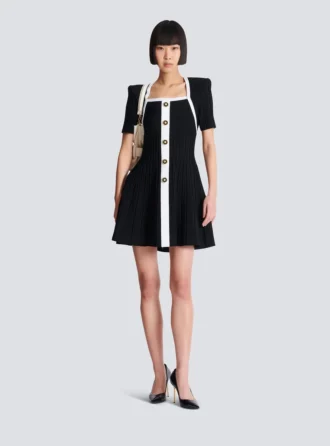 Zweifarbiges A-Linien-Strickkleid